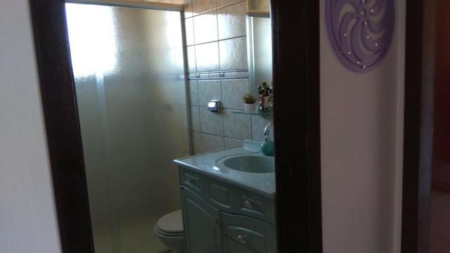 Ótima residência c/ 04 quartos, amplo terreno e salão de festas em Uvaranas !!! - Foto 18