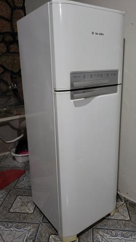 Refrigerador geladeira Electrolux Frost Free 430L - Foto 3