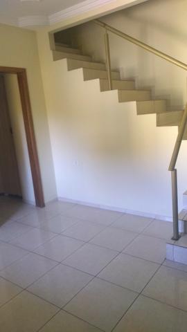 Casa esquina + sobrado em rua comercial super abaixo do preço para vender logo - Foto 3