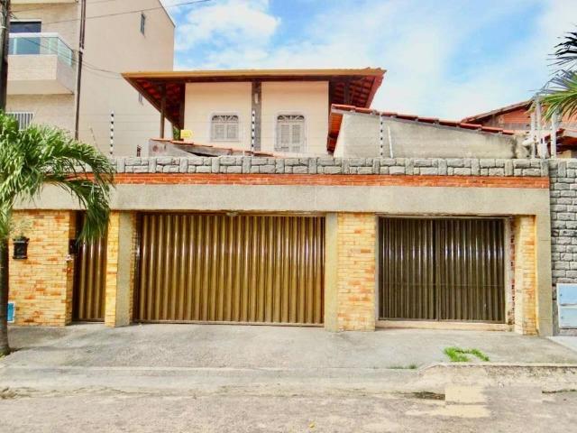 Duplex com 5 suítes e amplo terreno de 11 x 38 à 20 metros da Av. Washington Soares!!!