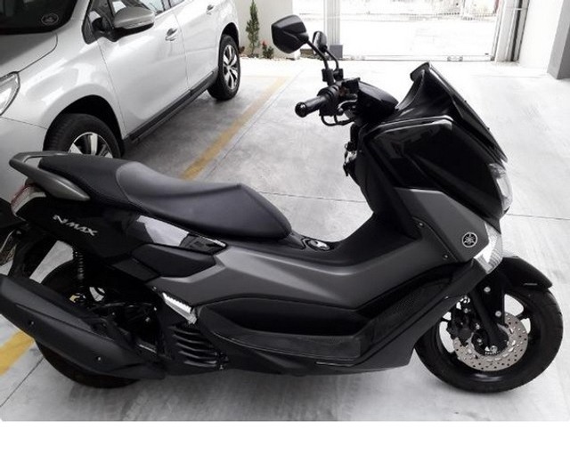 SCOOTER NMAX 160 DA YAMAHA PRETA LINDA!