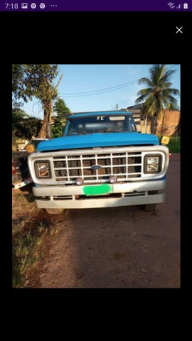 VENDE SE CAMINHAO