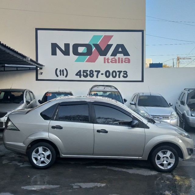 FIESTA SEDAN 1.0 2011