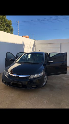 HONDA CIVIC LXS 1.8 AUTOMÁTICO