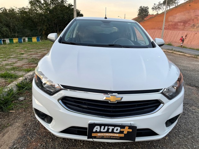 ONIX LT 1.4 AUTOMÁTICO