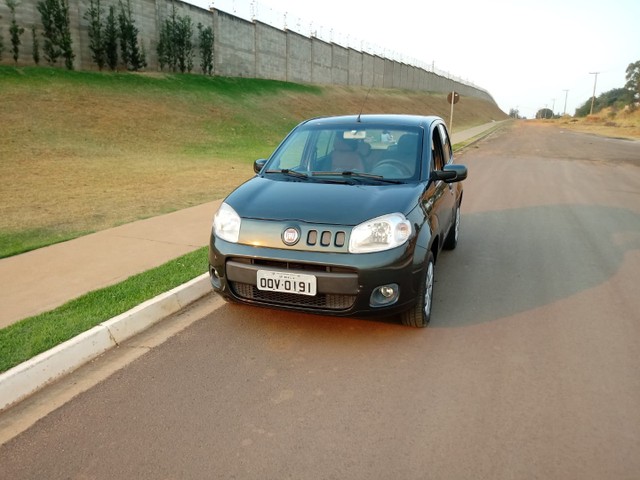UNO VIVACE CINZA COMPLETO FLEX 2013 BEM CONSERVADO!