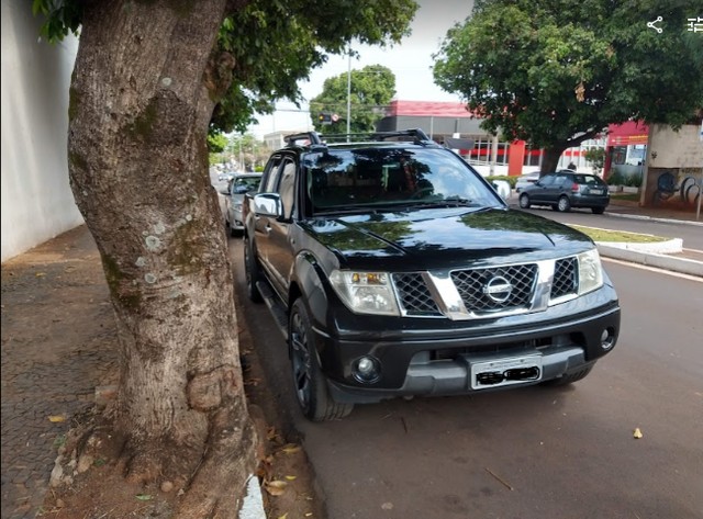 NISSAN FRONTIER LE 2010