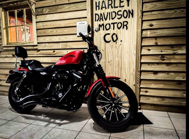 HARLEY DAVIDSON SPORTSTER IRON 883 2013