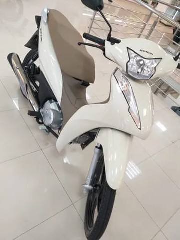 2015 HONDA PCX COM ENTRADA DE R$ 3.500