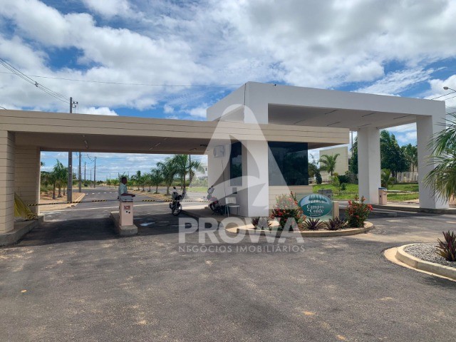 Lote parcelado no condomínio Campos do Conde em Petrolina-PE.