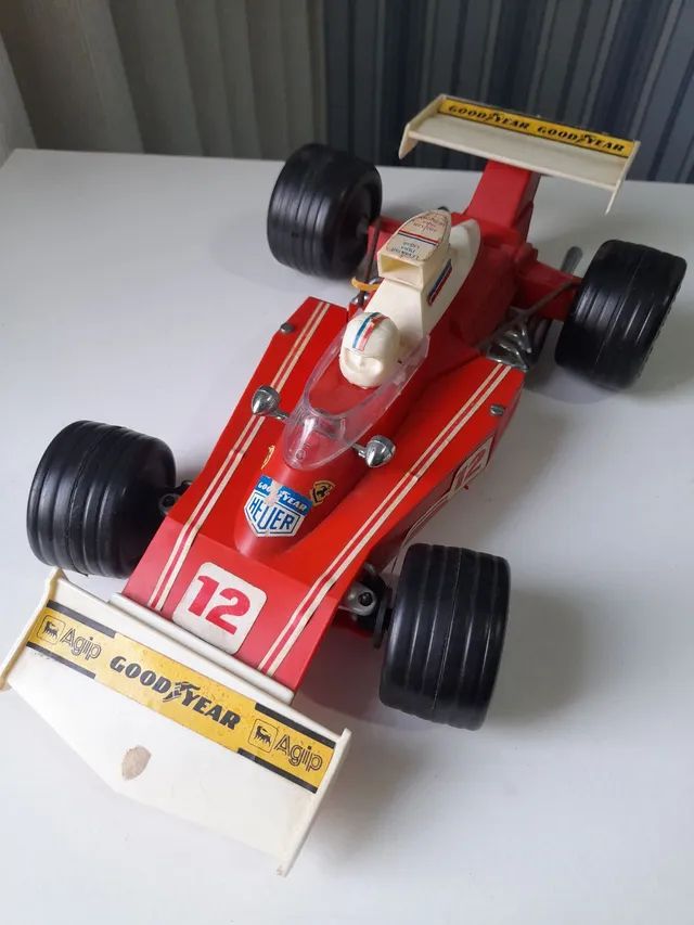 Carrinho Ferrari à pilha - Foto 2