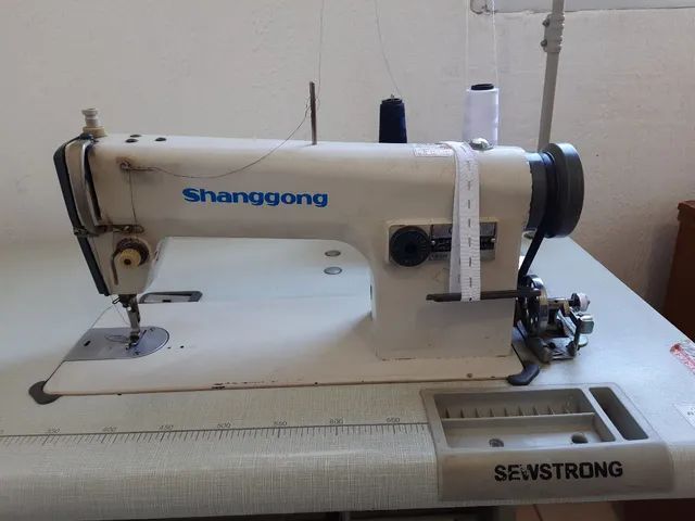 Maquina de costura reta industrial 