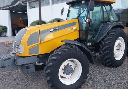 TRATOR VALTRA BM 110