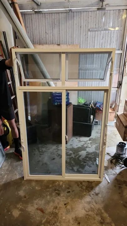 Janela de alumínio de correr 4 folhas branca - Foto 4