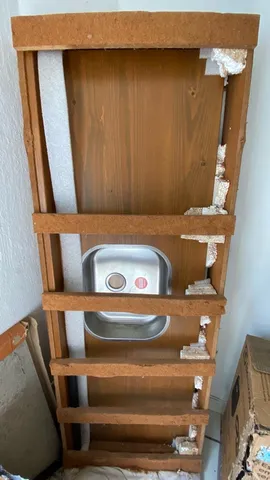 Bancada de madeira para pia de cozinha com cuba de inox Franke 1,65 x 55