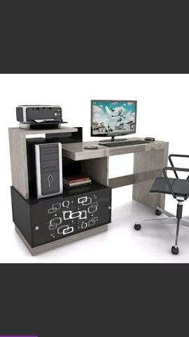 Mesa de estudo com cadeira