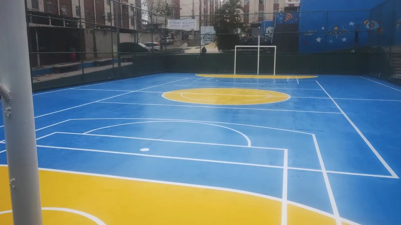 Pintura de quadras poliesportivas e pisos em epóxi 