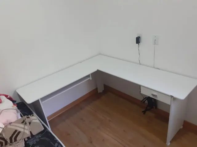 Promoção Mesa em L  Roupa Branco  - GGD  