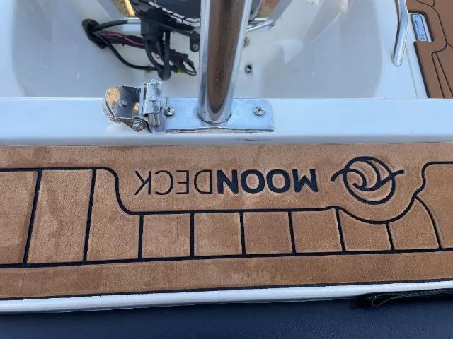 Lancha Ventura 220 - Motor 150HP - Foto 9