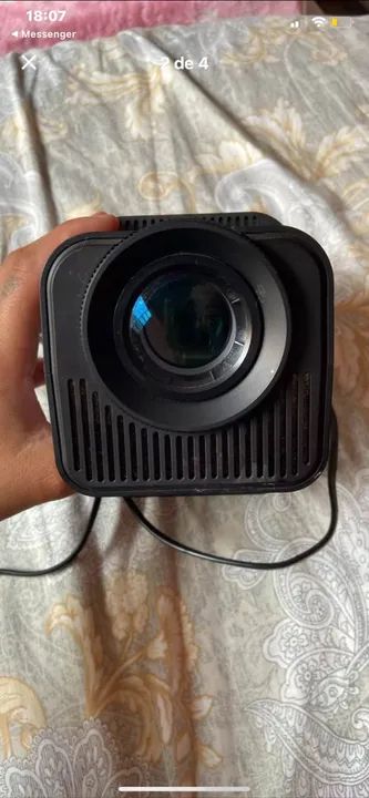 Vende-se Projetor HY320 