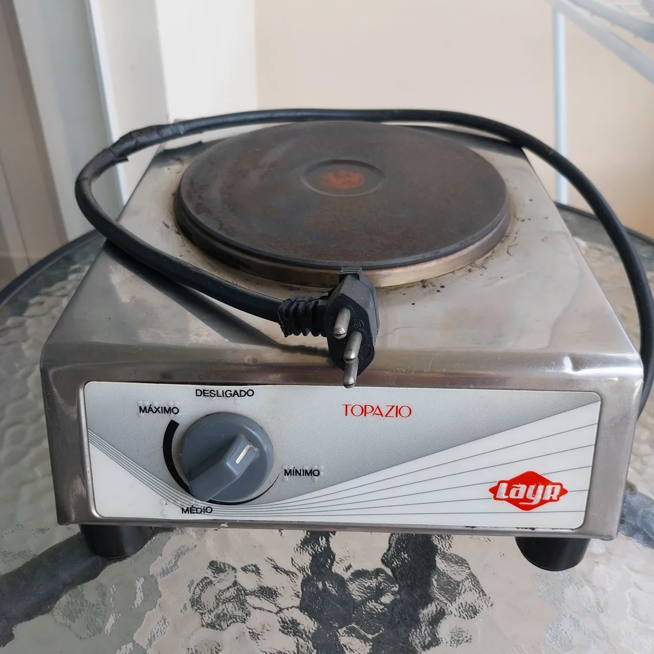 Fogão elétrico Layr 220W - precisando de conserto.