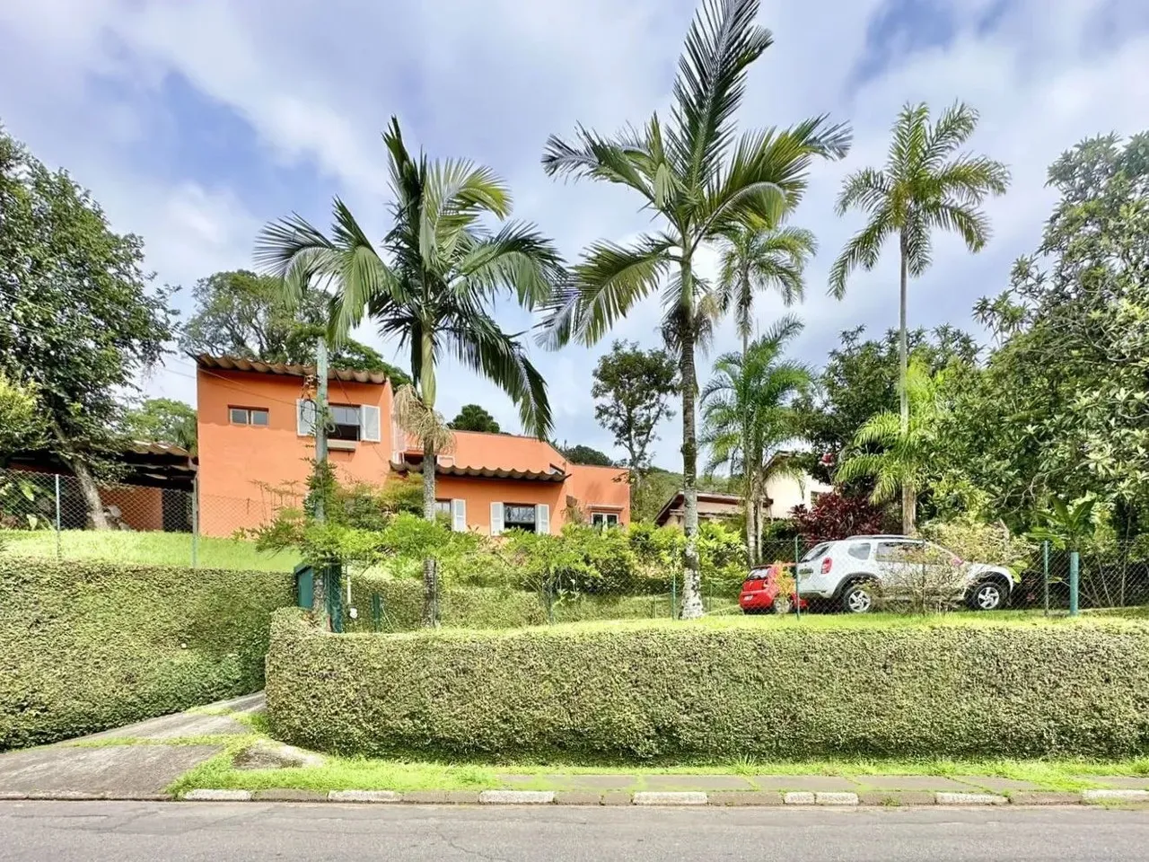 Casa à venda na Rua das Granjas, Chácara Eliana, Cotia - SP