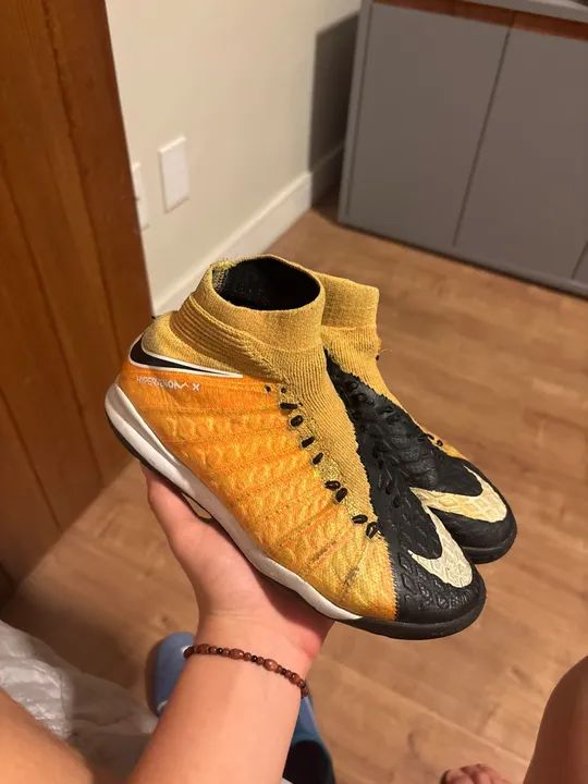 chuteira profissional hypervenom tamanho 35