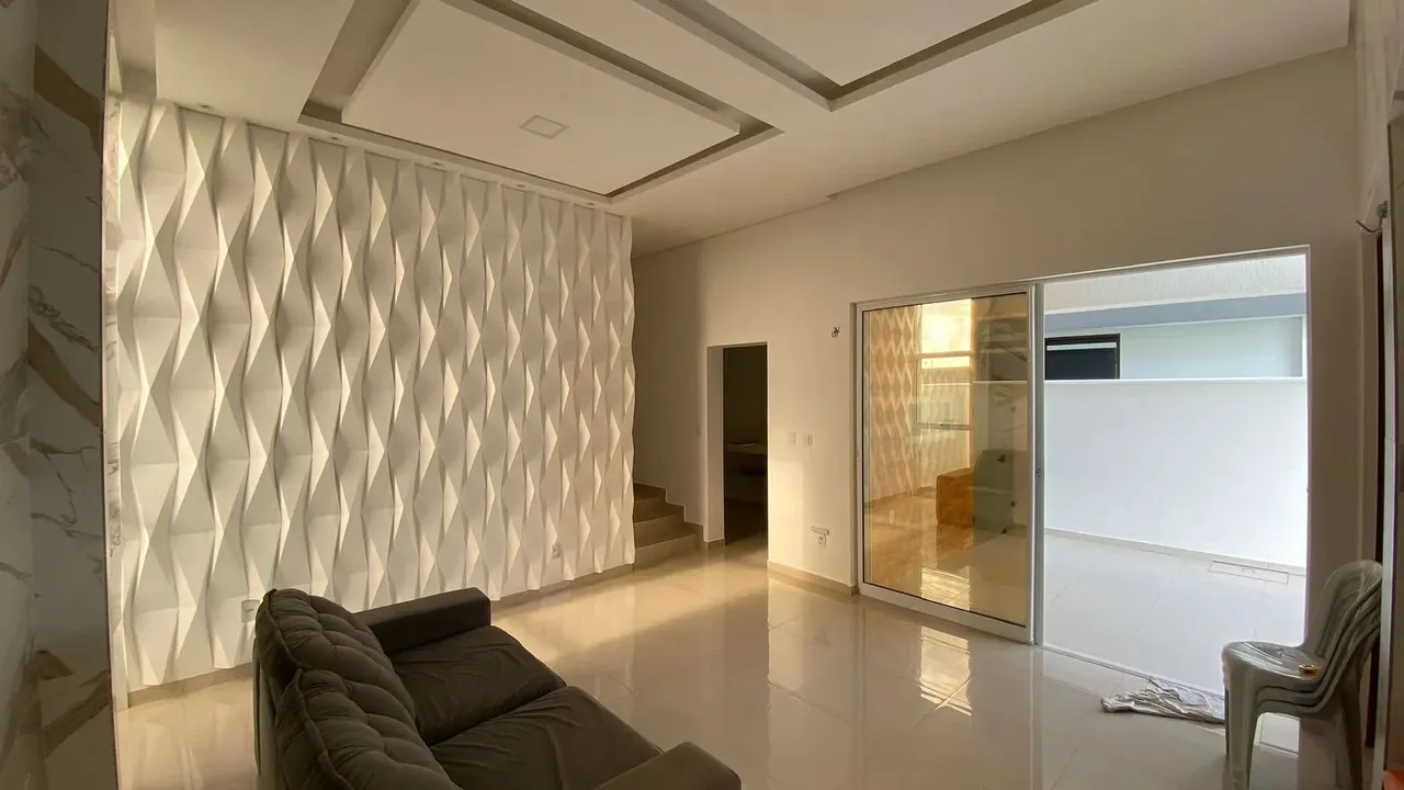 CASA EM CONDOMÍNIO FECHADO