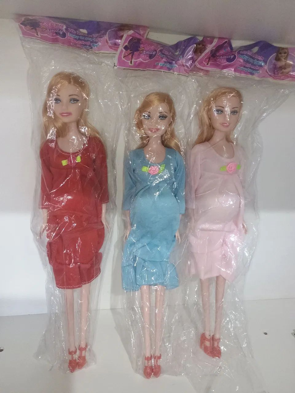 Bonecas grávidas com bebe na barriga leia a descrição 