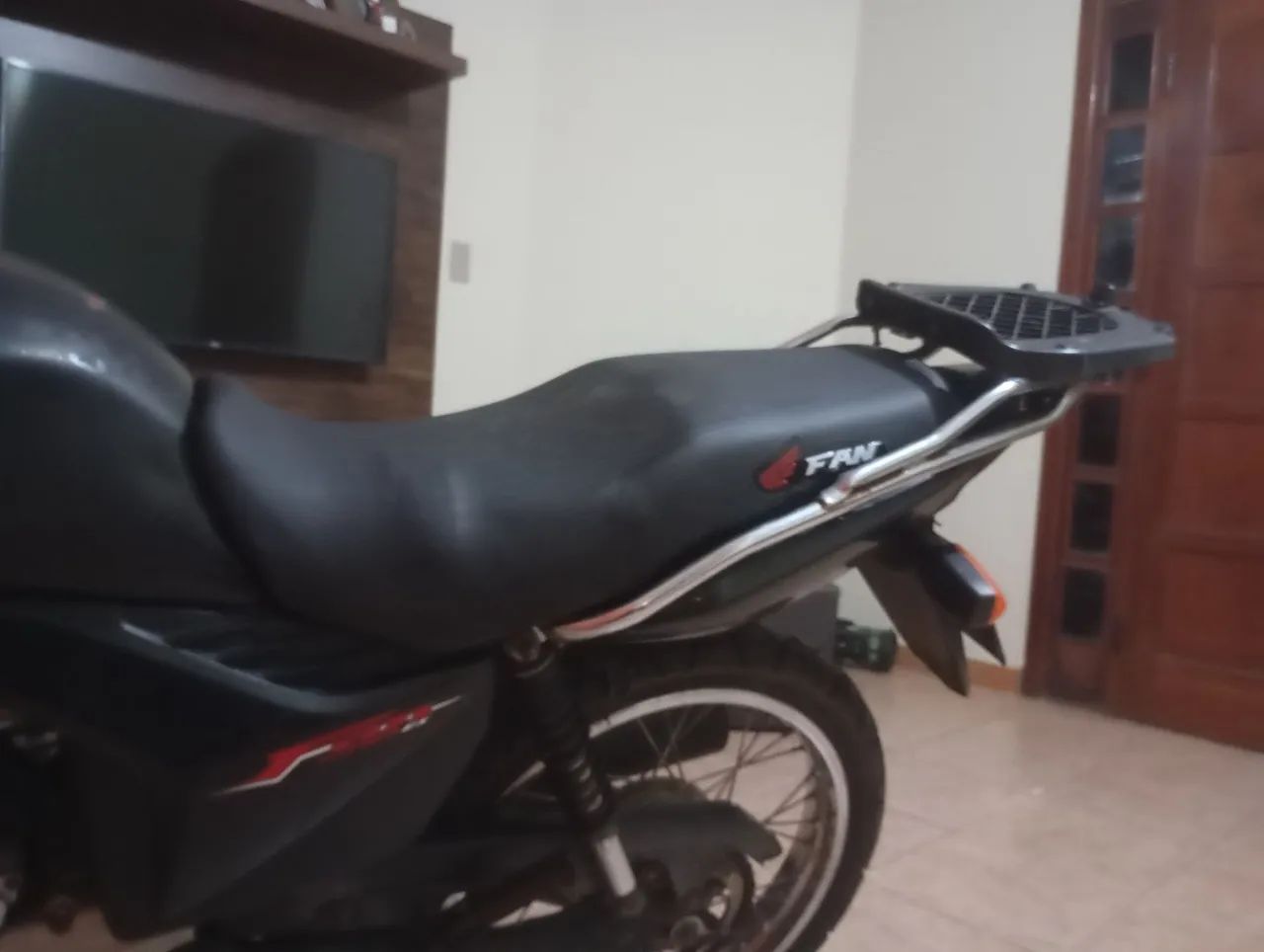 Titã Titan Titam ano 10 tudo pago moto revisada partida.pineu novo. Baixa manutenção e nad - Foto 2