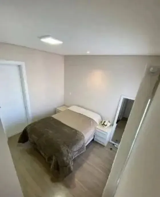 Apartamento (Padrão), com 2 quartos e 1 banheiros à Venda, 50 m² em Curitiba/PR