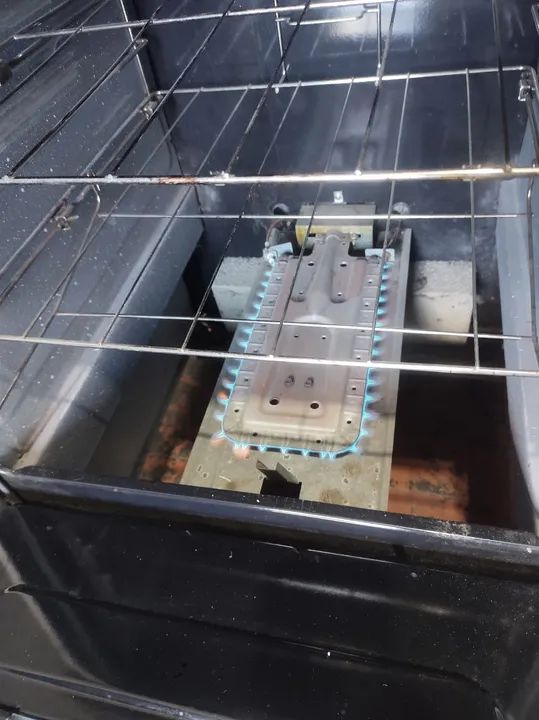 FOGÃO. ELECTROLUX FUNCIONANDO PERFEITAMENTE. AUTOMÁTICO OK . BARATO PRA SAIR HOJE - Foto 4