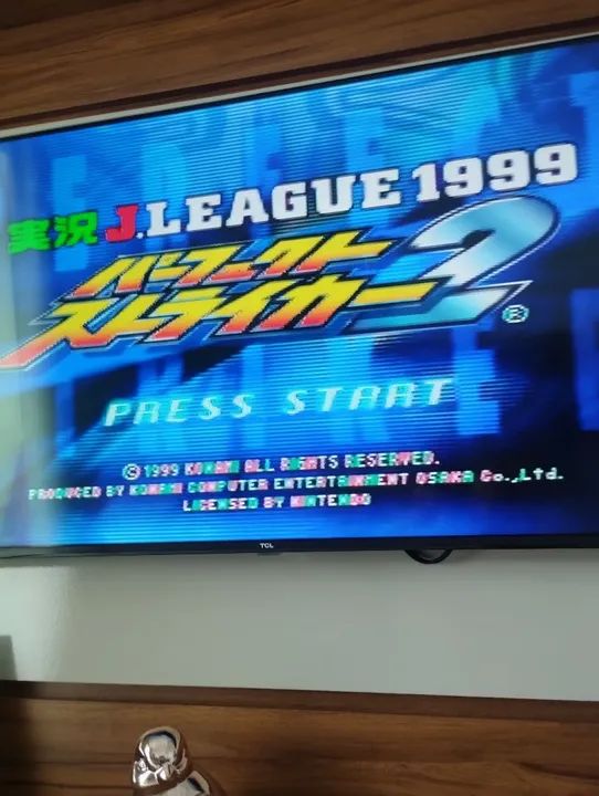 Nintendo 64 americano top tudo funcionando perfeitamente com um jogão de futebol  - Foto 3