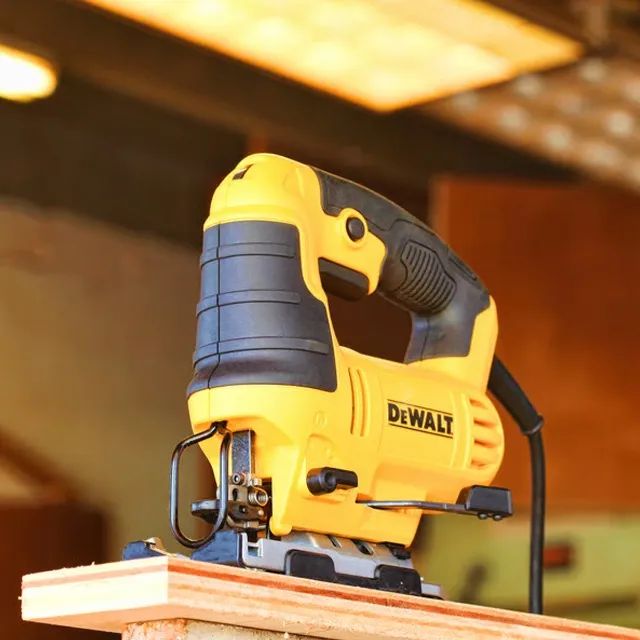 Serra Tico-Tico 650w DWE300 Dewalt - Foto 3