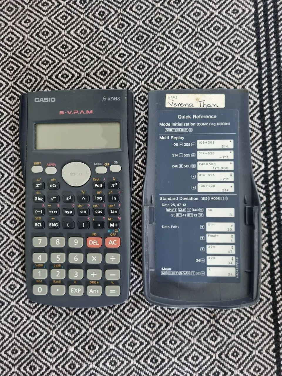 Calculadora Científica Casio fx-82MS