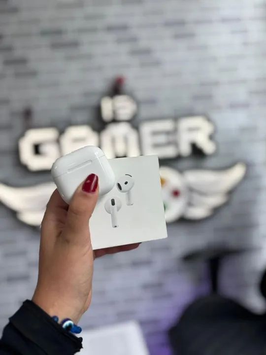 AirPods 4ª geração Com cancelamento de ruídos  Com caixa