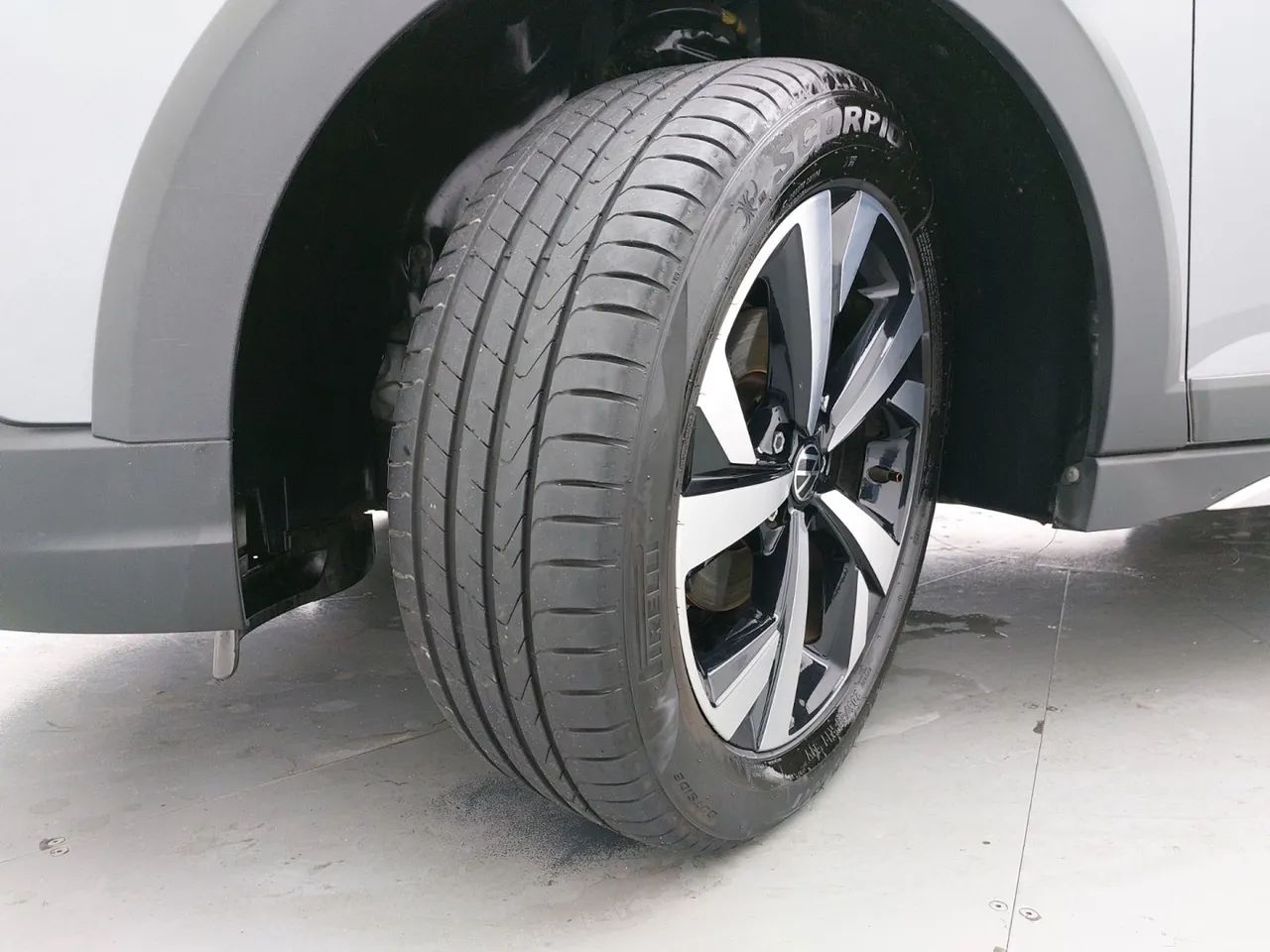 Volkswagen Nivus Highline 1.0 200 TSI Flex Aut., foto 11 de 18