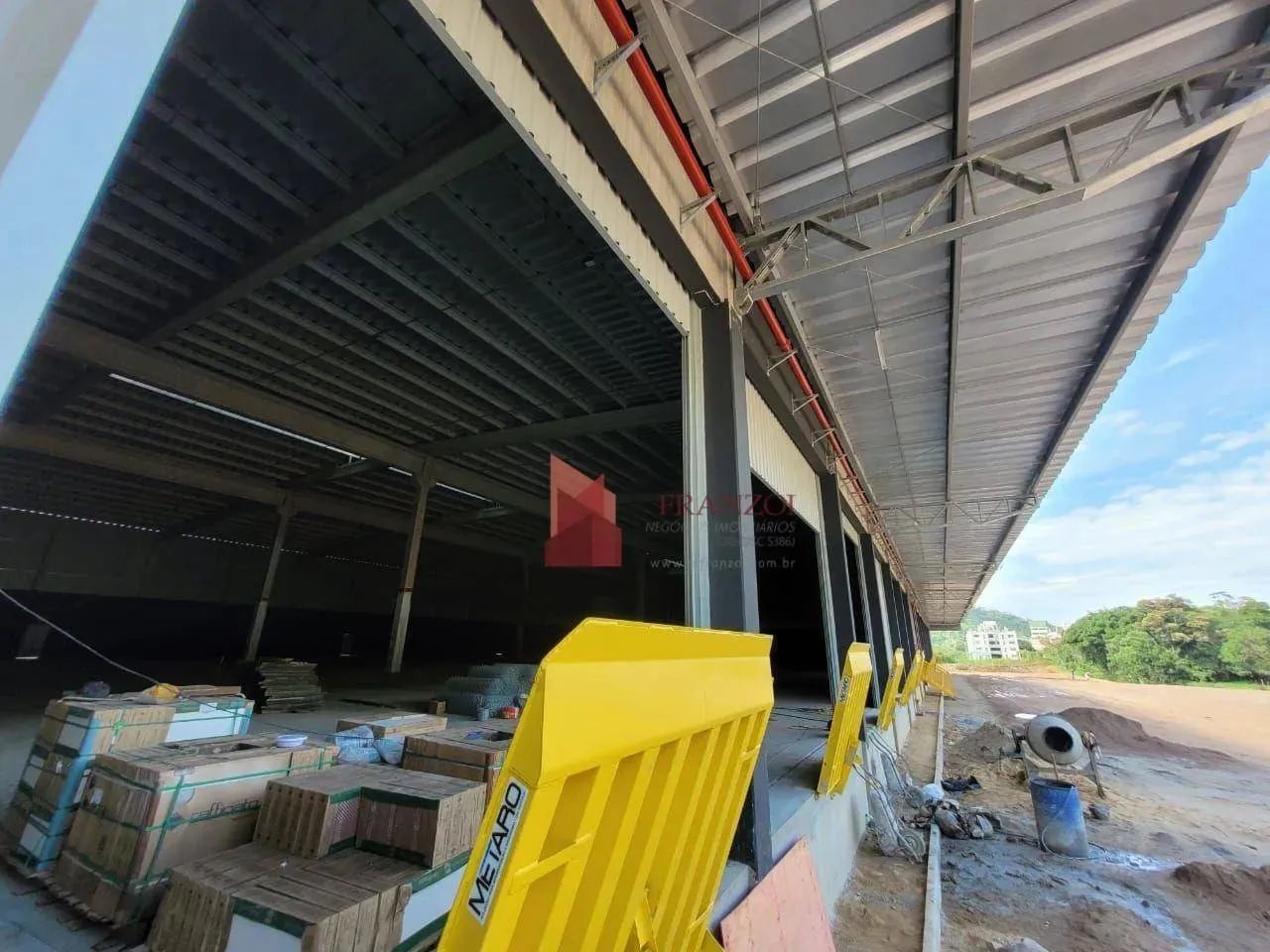 ALUGUEL: Armazém Logistico 6.700 m² em Itajaí SC - Foto 3