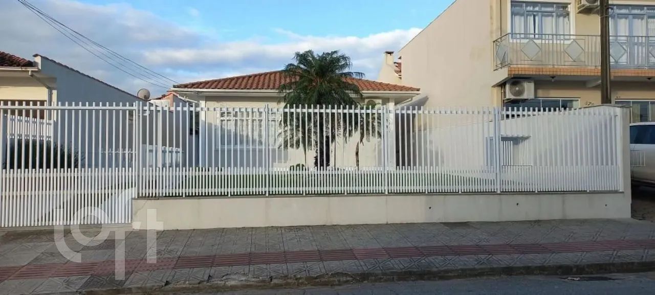 Casa à venda em Fazenda Santo Antonio com 200 m², 3 quartos, 2 vagas - Foto 3