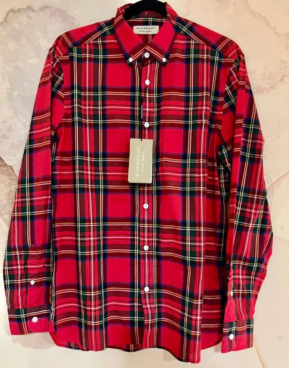 Camisa xadrez Burberry modelo Salwick vermelha - P