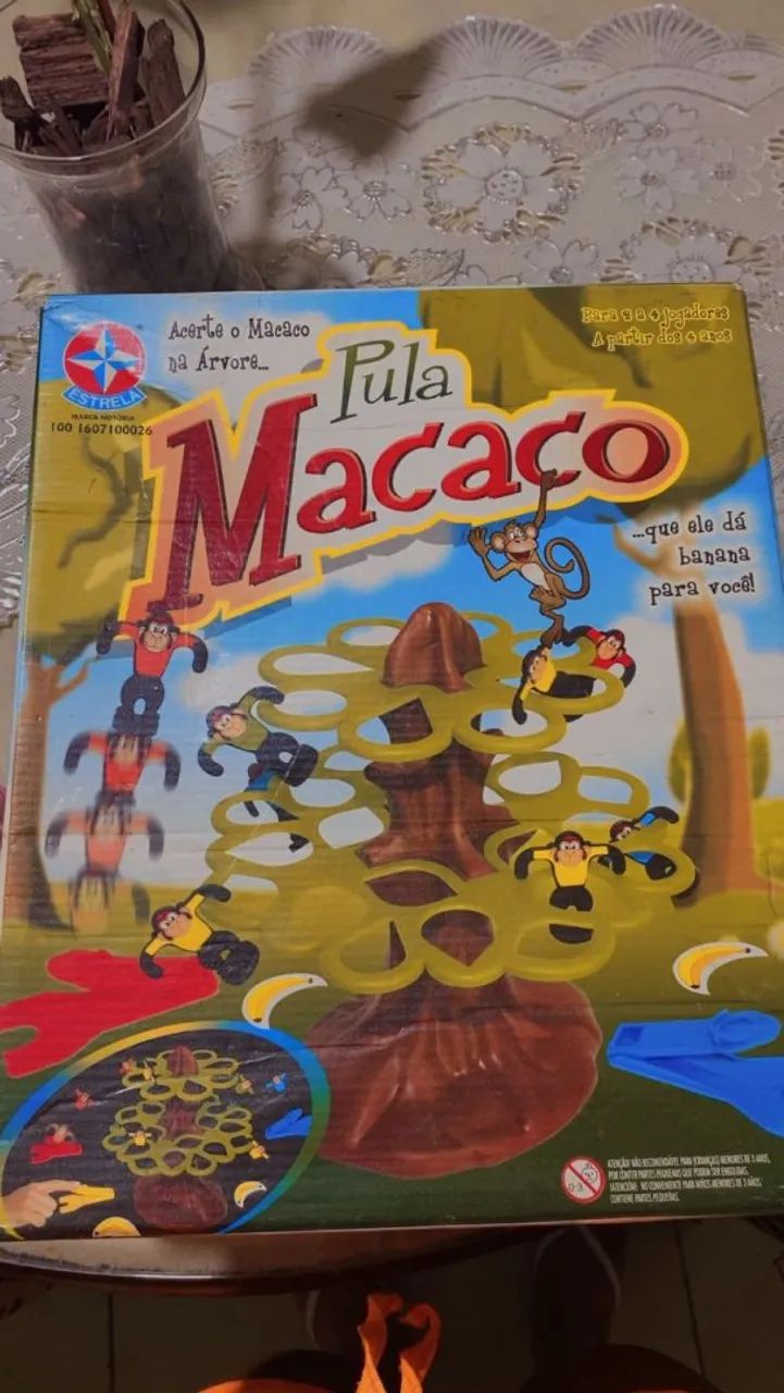 Pula Macaco, brinquedo nunca usado.