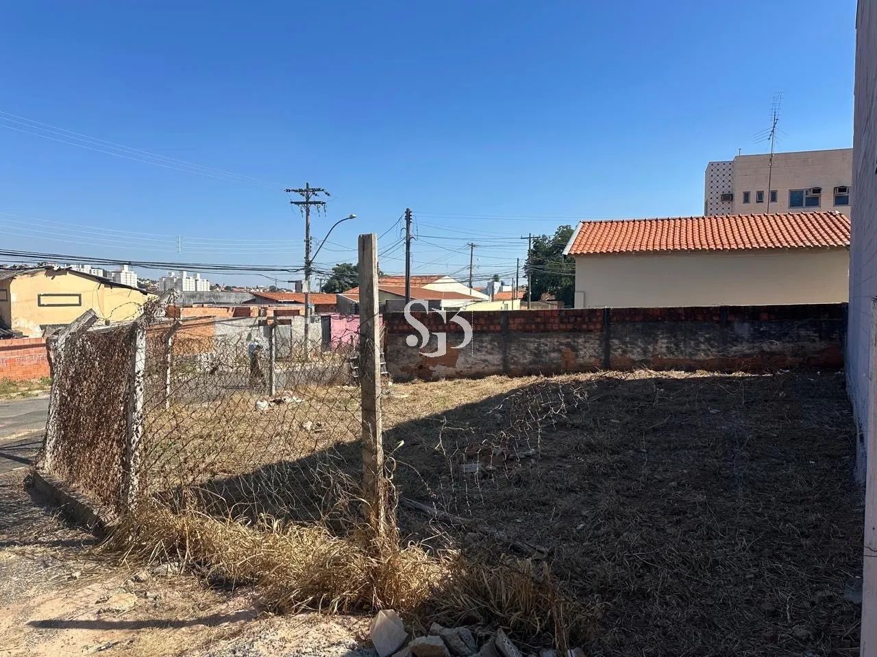 BELÍSSIMO TERRENO À VENDA COM PROJETO - VILA MARIETA EM CAMPINAS,SP