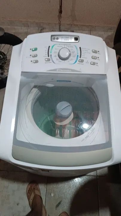 Máquina de lavar roupa Eletrolux ULTRA CLEN 10 kg voltagem 220 com garantia. entrego.  - Foto 2