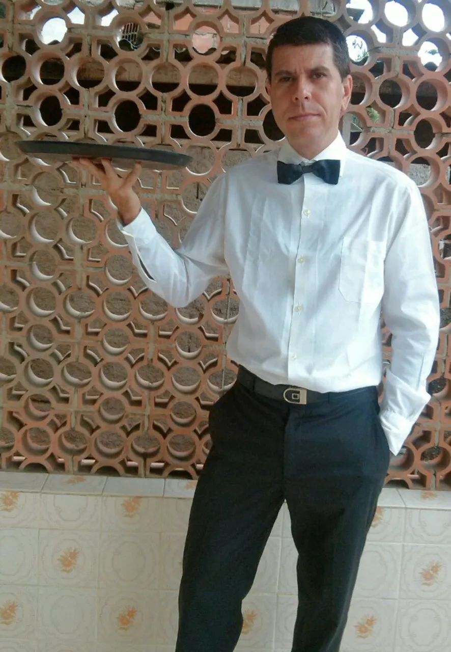 Garçom para eventos.