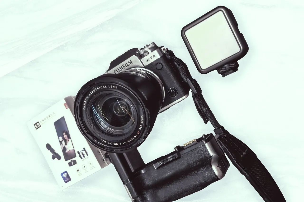 KIT FUJIFILM XT4 + LENTE 16-80mm + GRIP DE BATERIA + 2 BRINDES - Foto 3