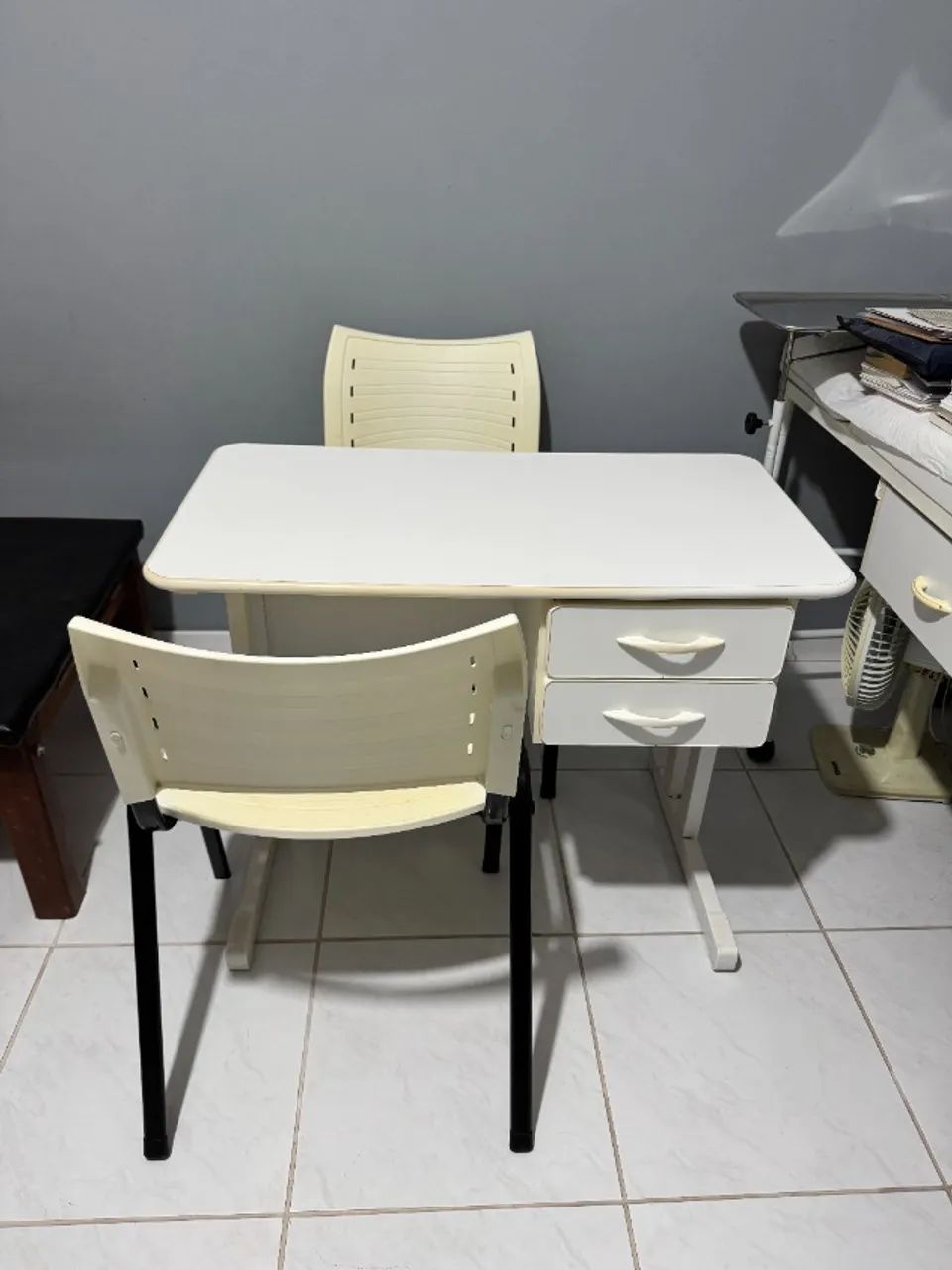 DOAÇÃO!!! Mesa de Escritório / Escrivaninha / Mesa de Estudos - Foto 5