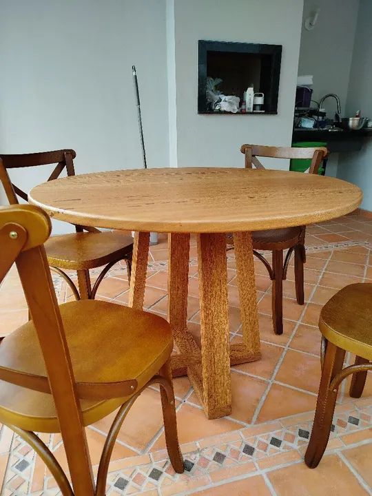 Mesa Redonda em madeira maciça de angelim  - Foto 3
