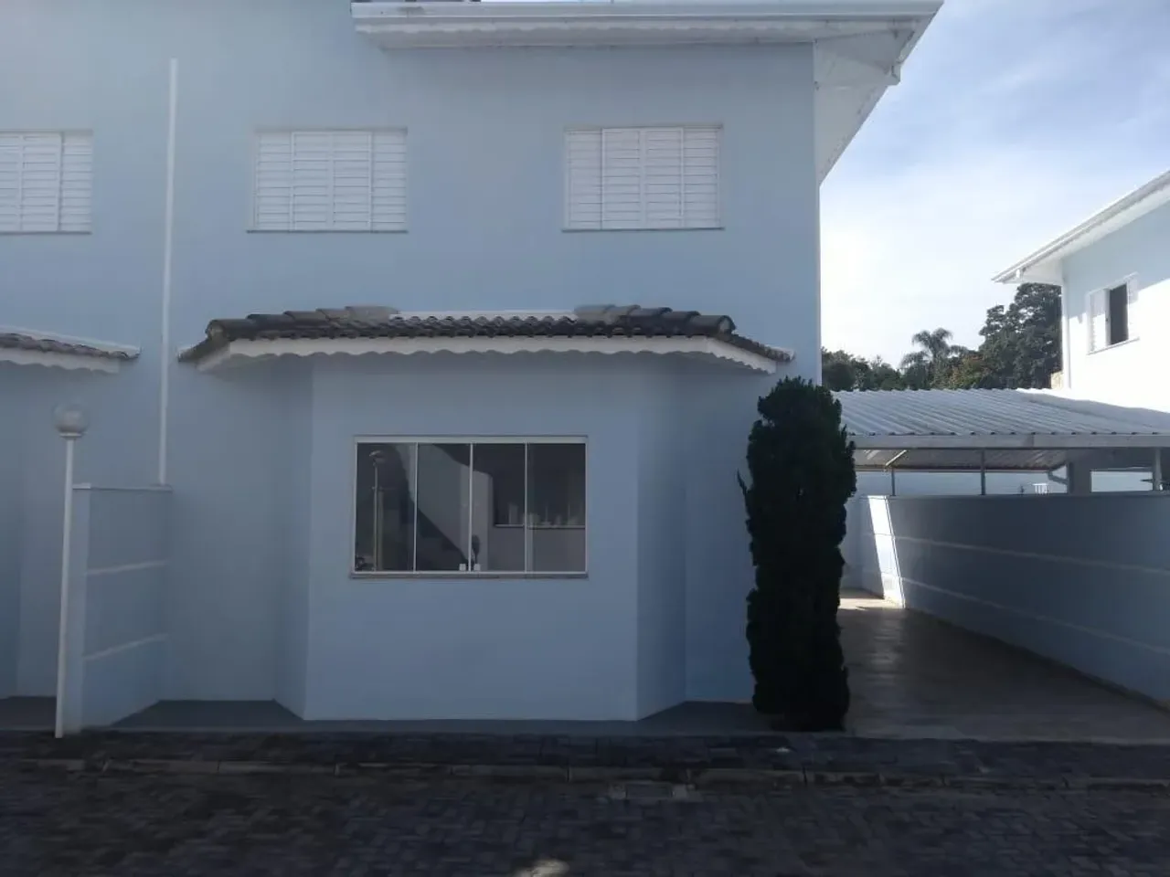 Sobrado para Venda em Guararema, Itapema, 3 dormitórios, 1 suíte, 3 banheiros, 4 vagas