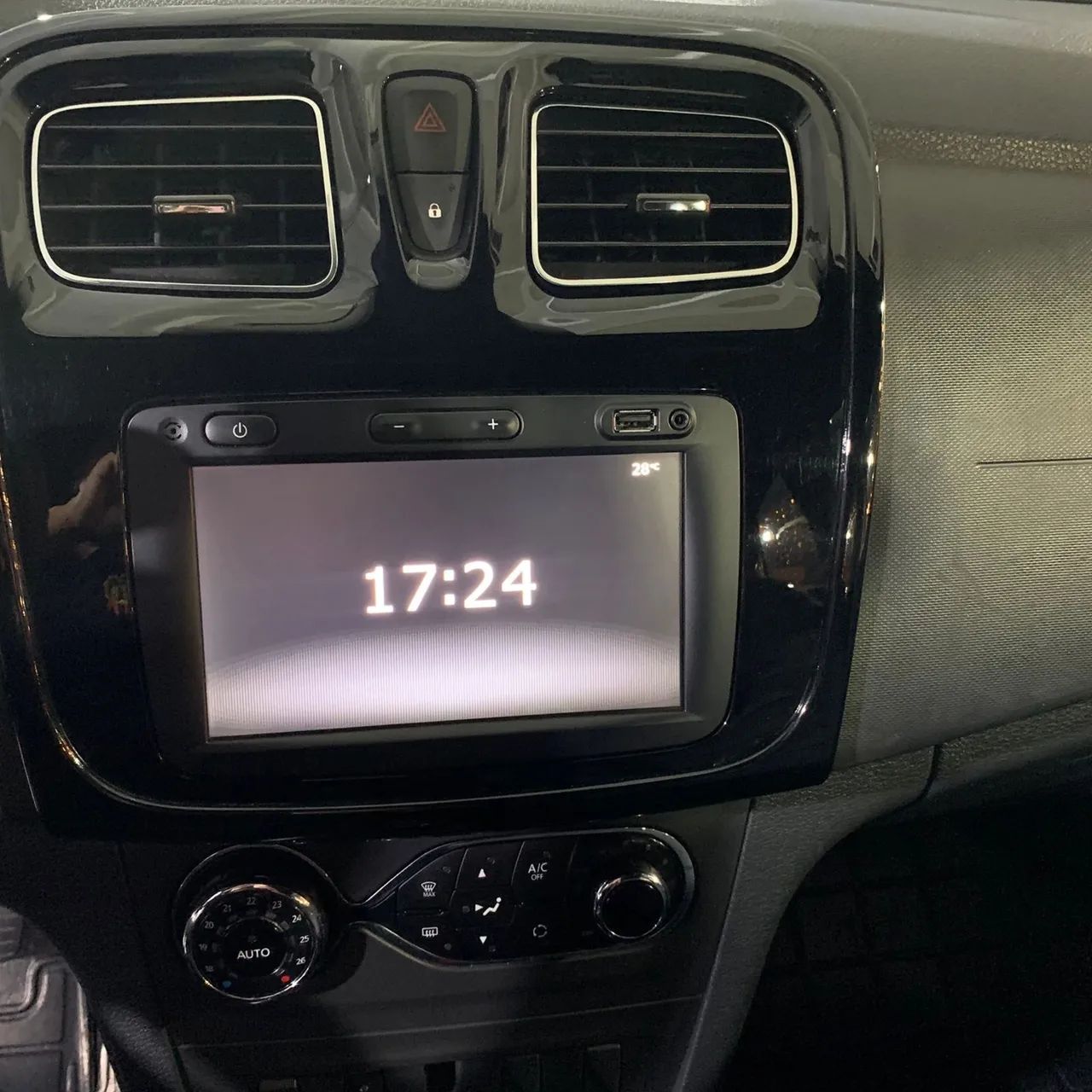 Renault Sandero Intense Flex 1.6 16V 5P Aut. 2020 - Foto 10