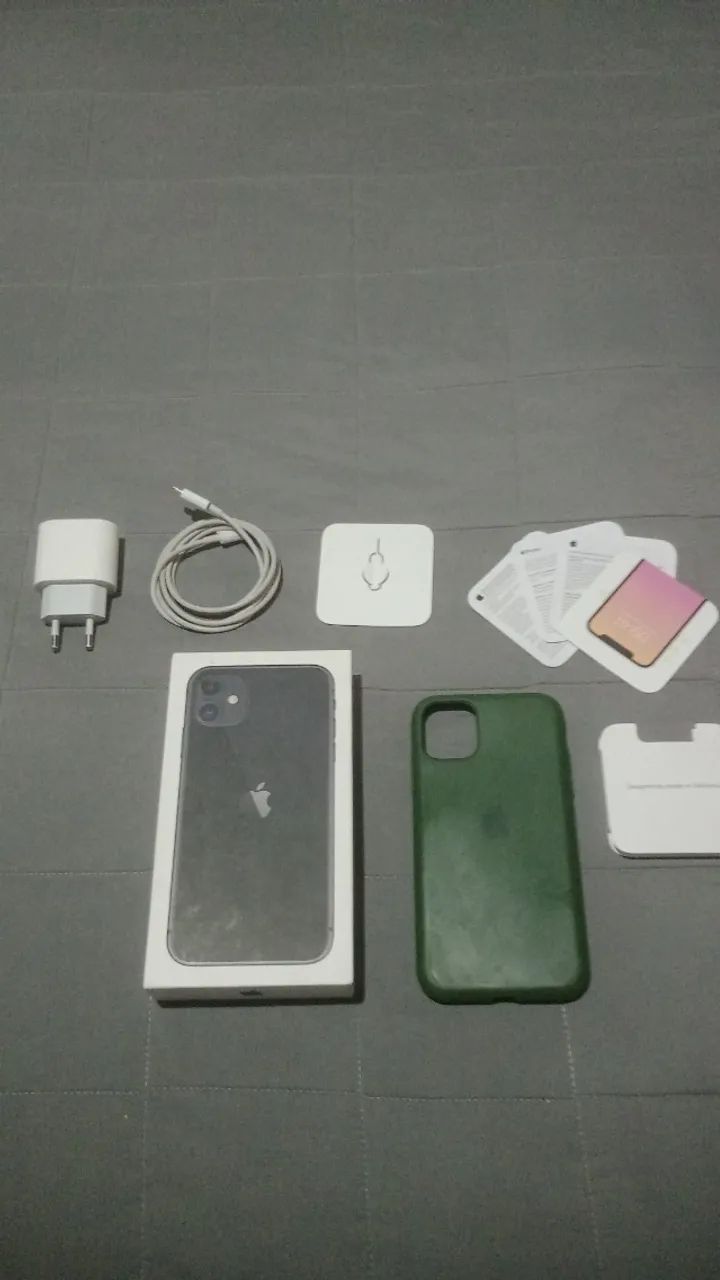 iPhone 11 preto 64 gigas completo na caixa zerado  - Foto 4